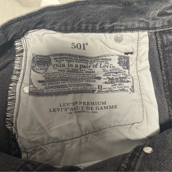 LEVIS PREMIUM 501 Short - Grey 29W - Picture 4 of 7
